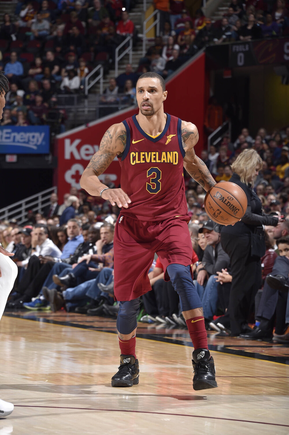 开云体育官网-勇士翻盘西班牙男篮，乔治·希尔完成帽子戏法