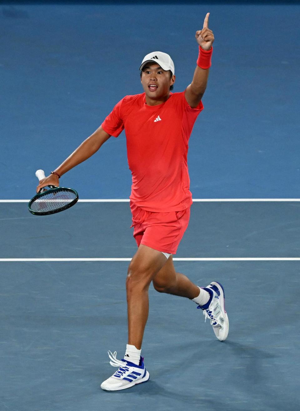 澳大利亚网球队碾压世界网球队，梅德韦杰夫统治全场的简单介绍