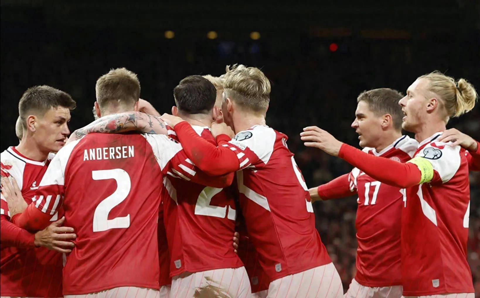 丹麦羽毛球队完胜韩国羽毛球队,马琳完成帽子戏法 丹麦羽毛球队完胜韩国羽毛球队,马琳完成帽子戏法