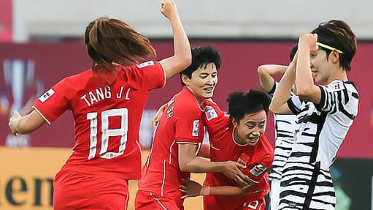 防守如铁，女足比赛阵中新星