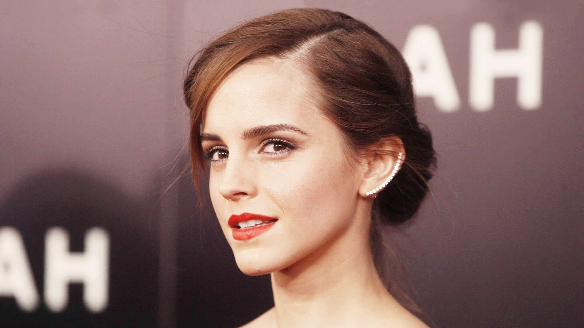 擎天一柱，德约科维奇独扛全队上演戴维斯杯惊天逆转