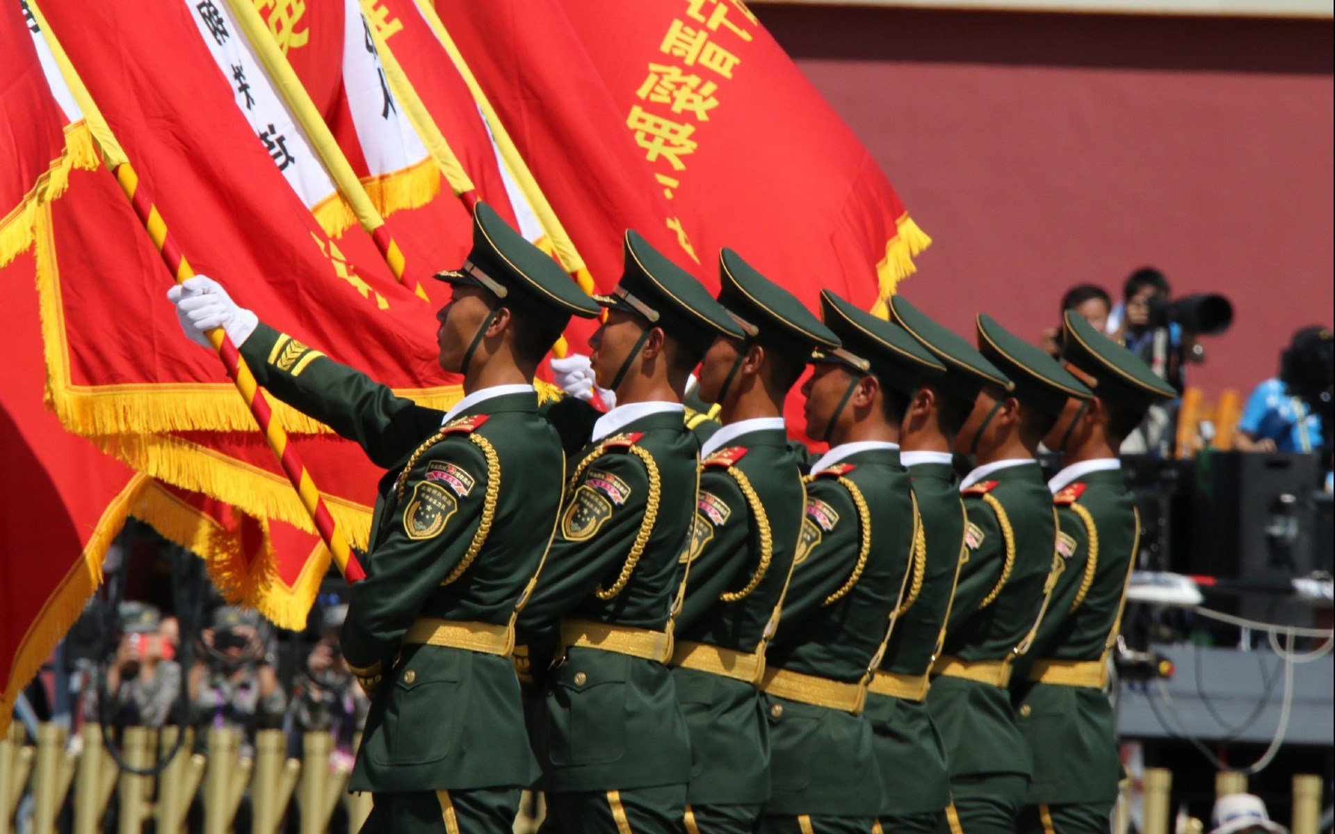 开云体育中国-疾风扫天山，神射定乾坤，杰伦·格林关键一役诠释大场面先生
