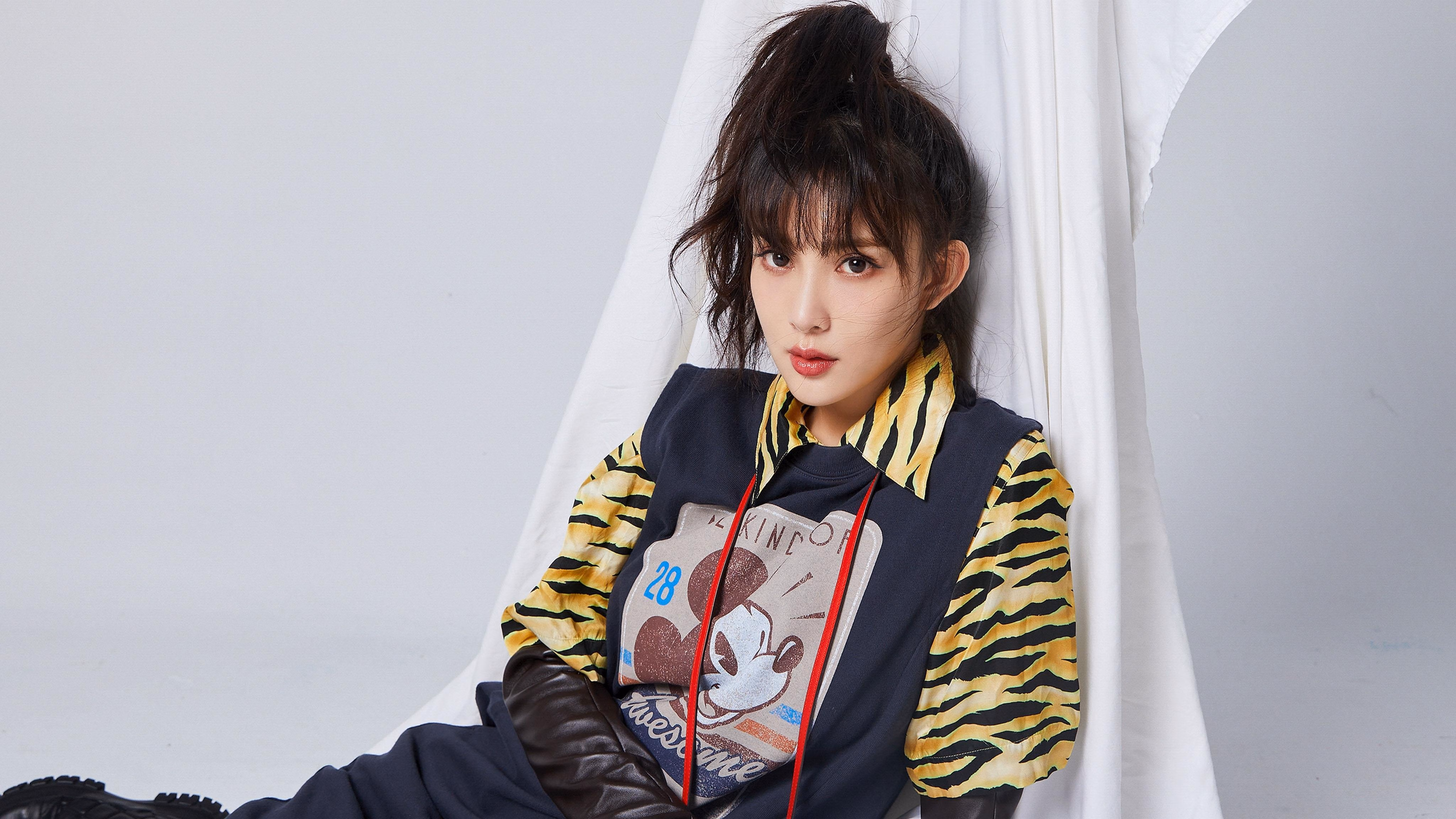 开云sport-北京队硬仗掘金，哈登世界杯展统治，双星闪耀，体育精神无界